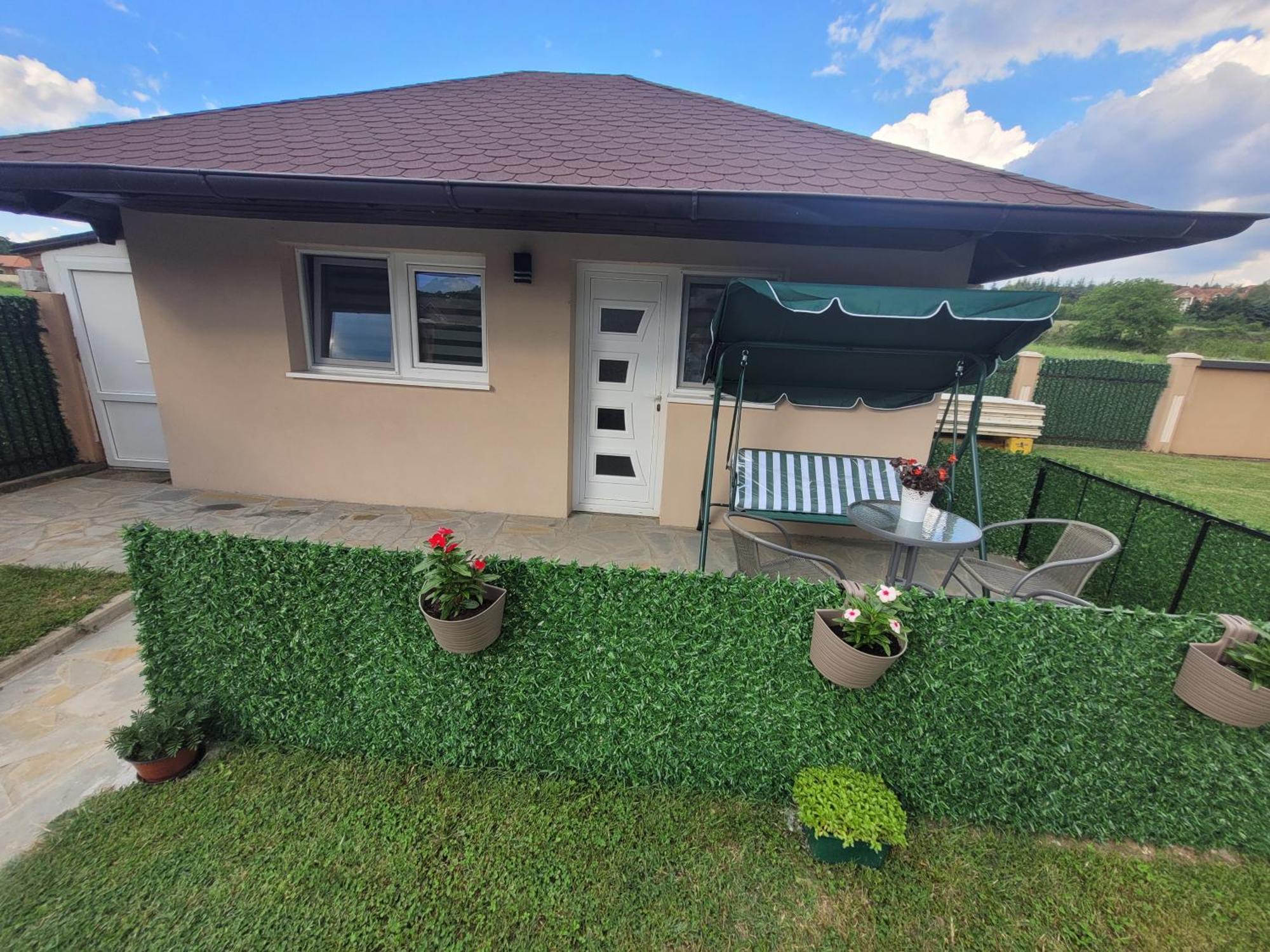 Apartmani Apolon Vrdnik Exterior foto